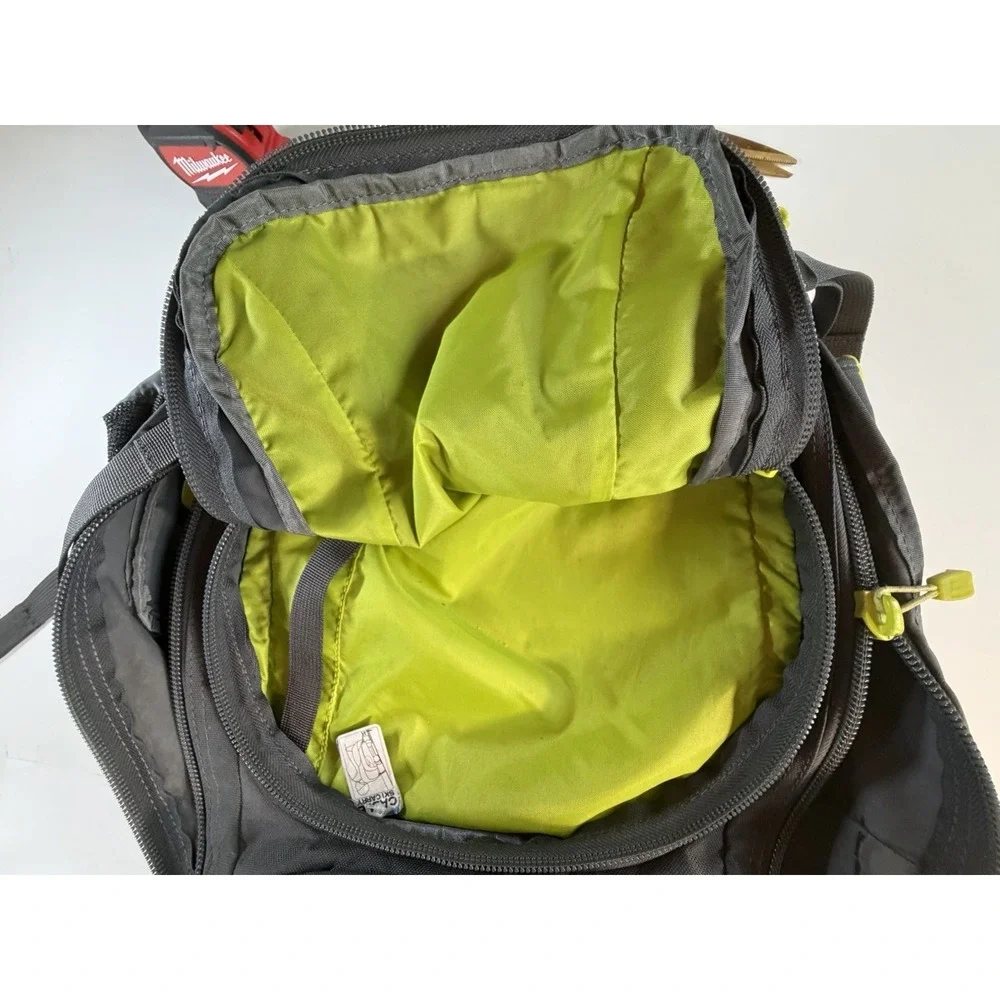 Dakine Heli Pro DLX 20L Ski Snowboard Backpack Gray Lime Hydration Pack